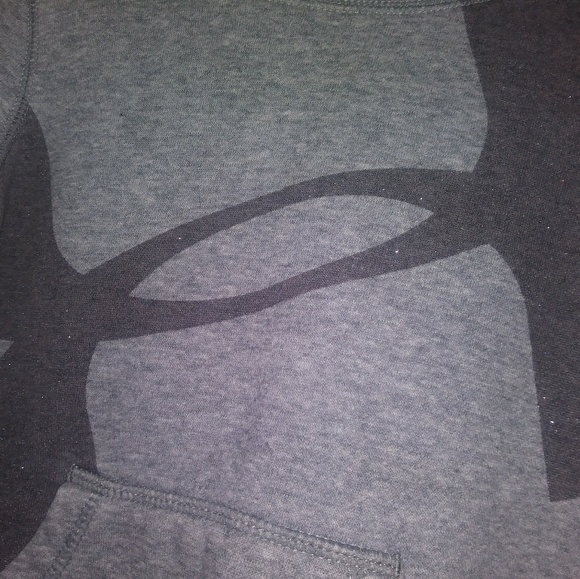 Girls Under Armour size 4 sweatshirt - Picture 3 of 5